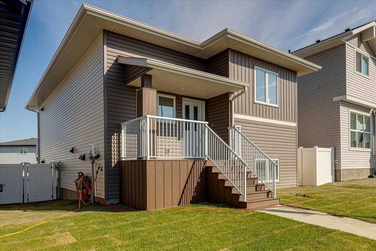 10 Memorial Parkway  - Liberty Landing Detached for Sale, 4 Bedrooms (A2325953)