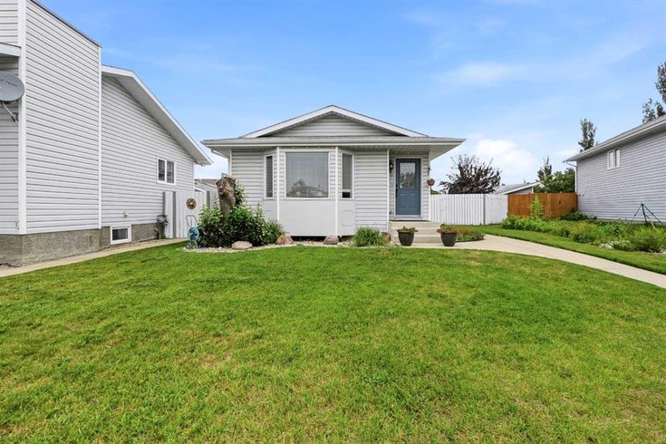 37 Sunrise Crescent  - Harvest Meadows Detached for Sale, 4 Bedrooms (A2342068)