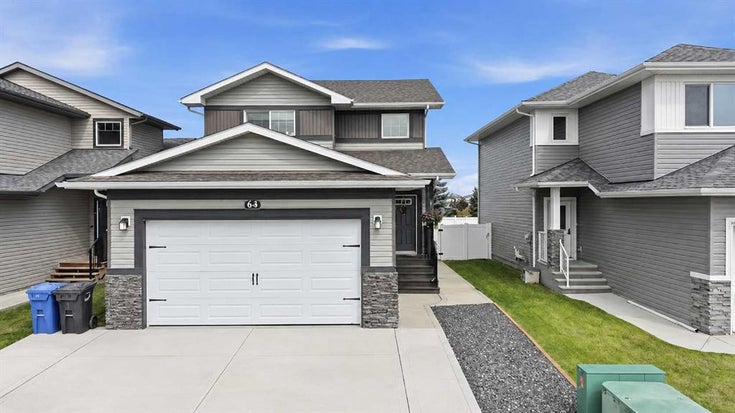 64 Henderson Crescent  - Hawkridge Estates Detached for Sale, 4 Bedrooms (A2344620)