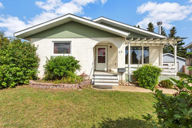 22 Blackstone Avenue  - Hearthstone Detached for Sale, 4 Bedrooms (A2345249)