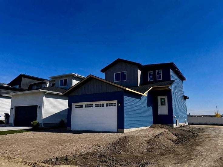 114 Norseman Close  - Oxford Landing Detached for Sale, 3 Bedrooms (A2347092)