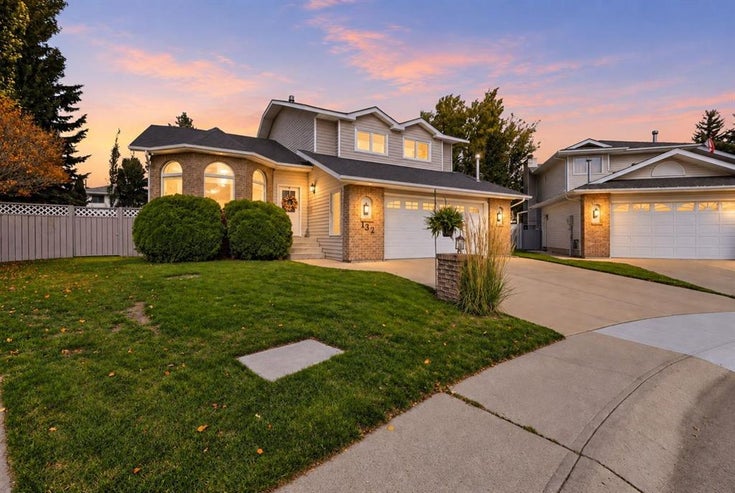 132 Denison Crescent  - Deer Park Village Detached for Sale, 6 Bedrooms (A2349050)