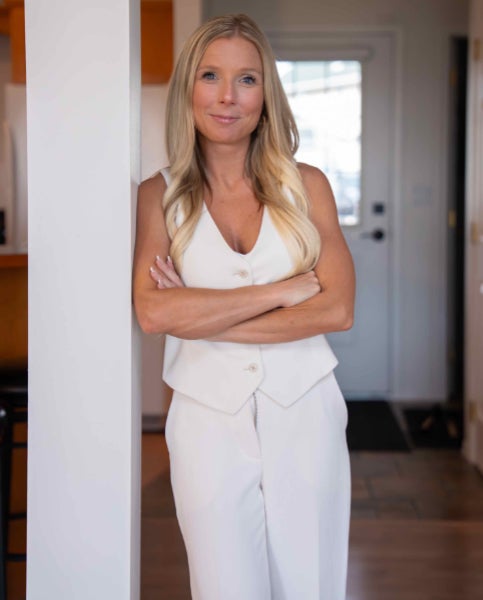 Amanda Blake - #1 ranked real estate agent in Central Alberta